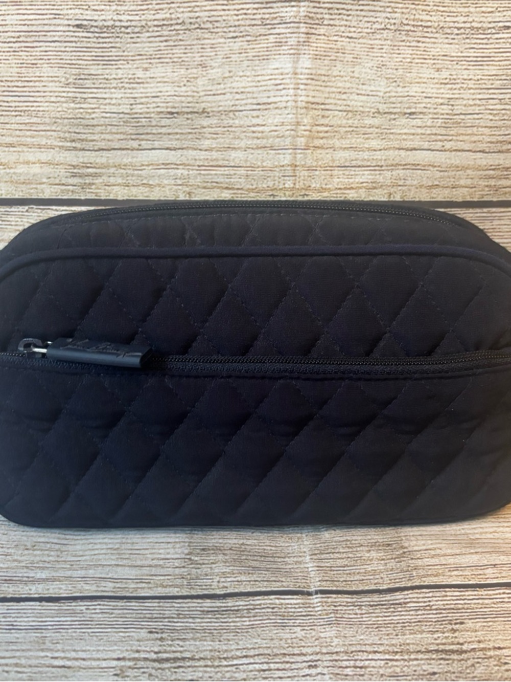 Vera Bradley navy insulated make up/toiletry/medicine bag
